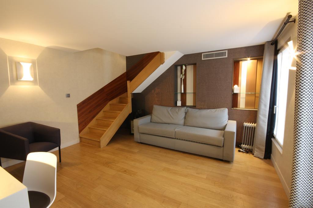 Le Malown Paris Exterior photo
